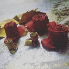Napkin paper folded roses